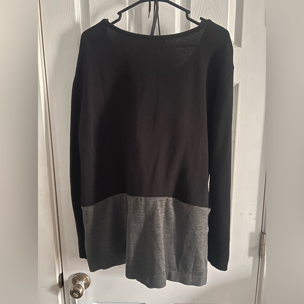 Floral Embroidered Black and Gray Sweater - Picture 3 of 5